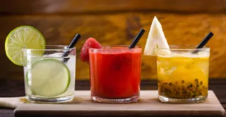 CAIPIRINHAS (Cachaça)
