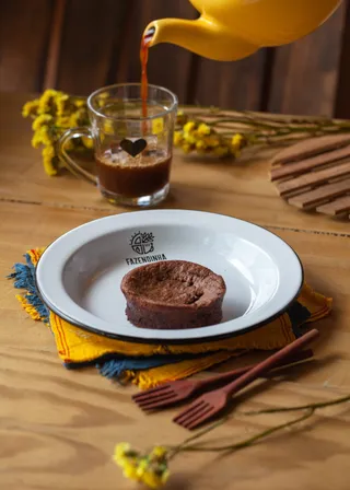 BOLO CREMOSO DE CHOCOLATE