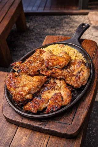 FRANGO NA BRASA
