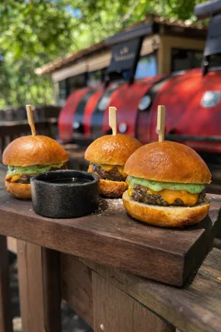 TRIO DE MINI BURGUER